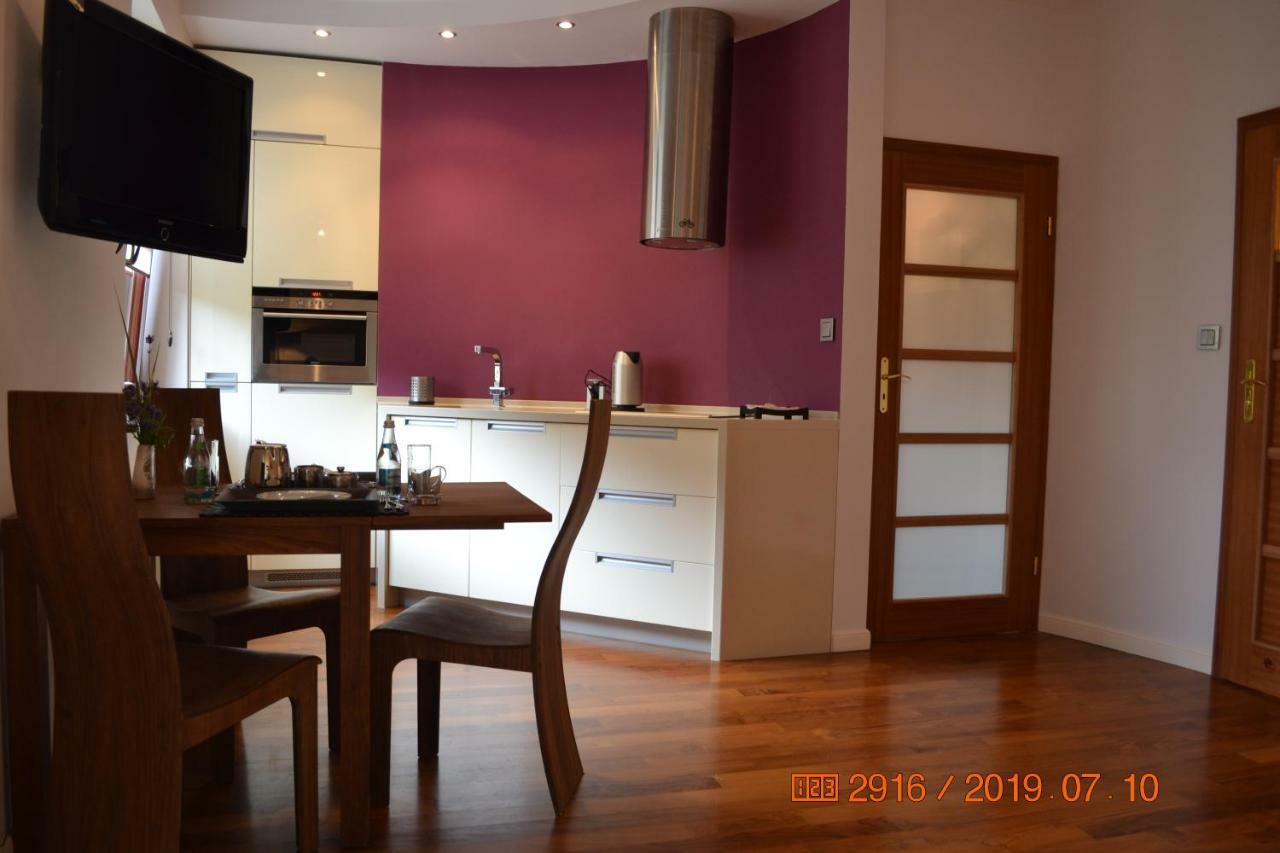 Apartament Parkowa Polana Z Ogrodem Apartment Polanica-Zdroj Ngoại thất bức ảnh
