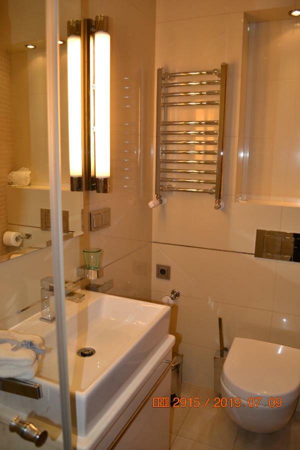 Apartament Parkowa Polana Z Ogrodem Apartment Polanica-Zdroj Ngoại thất bức ảnh